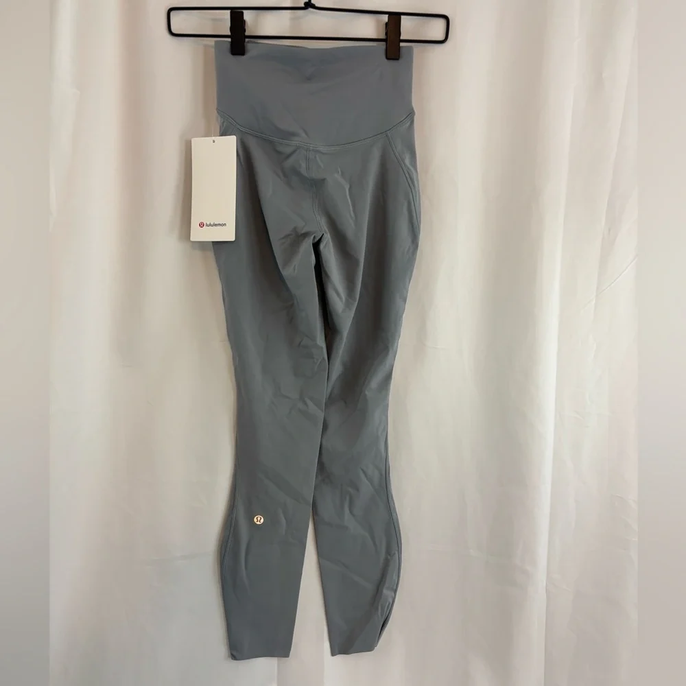 NWT Lululemon sz2 Base Pace HR Tight 25” Leggings in gray… - Picture 6 of 7